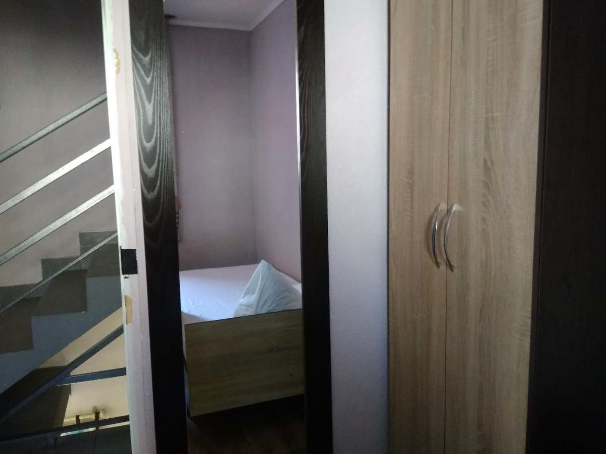 Saima Guest House Osh Exterior photo