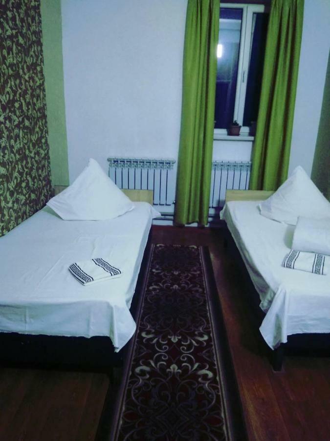 Saima Guest House Osh Exterior photo
